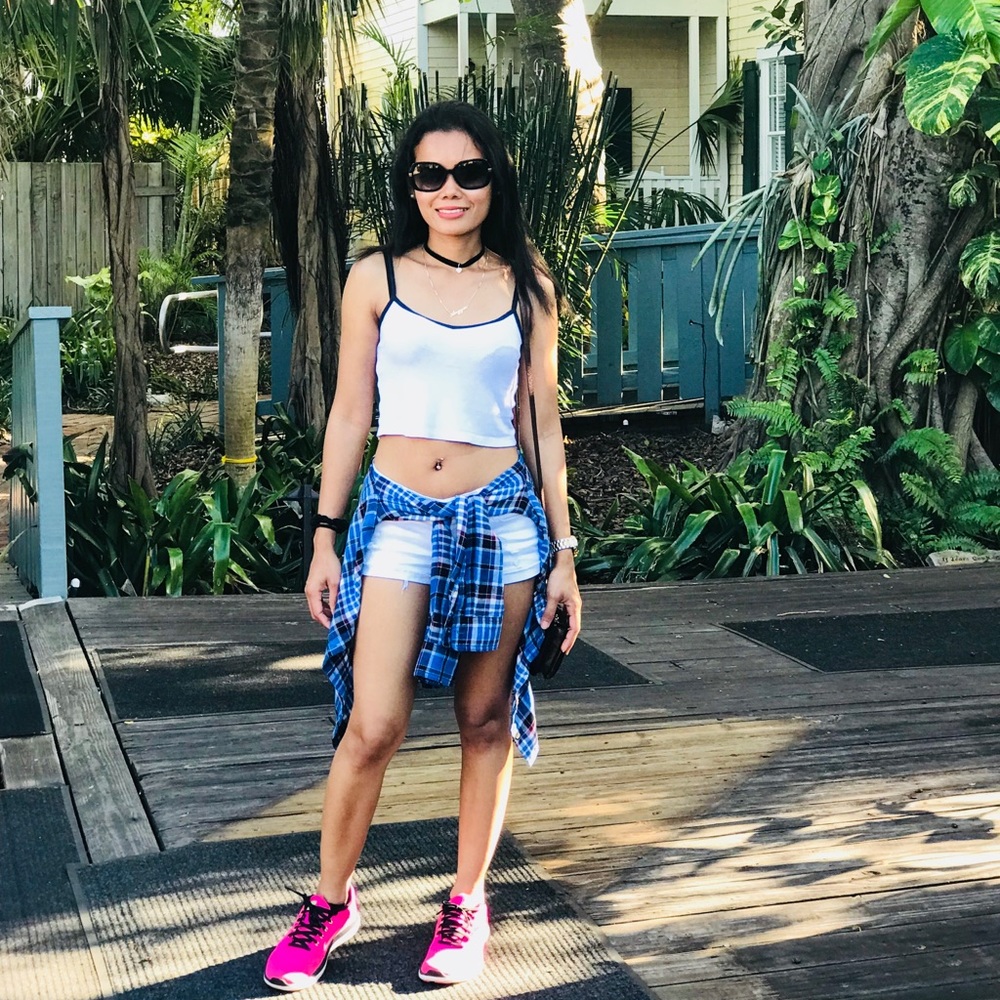 Meet your Posher, Anggie